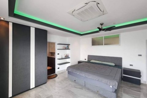 Condominio de 3 dormitorios en Pattaya, Tailandia № 99598 - foto 12