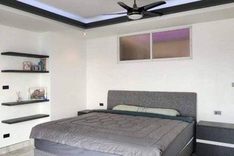 Condominio de 3 dormitorios en Pattaya, Tailandia № 99598 - foto 17