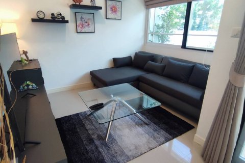 Casa de 3 dormitorios en Bang Lamung, Tailandia № 107942 - foto 13