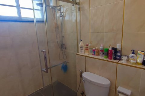Casa de 3 dormitorios en Bang Lamung, Tailandia № 107942 - foto 24