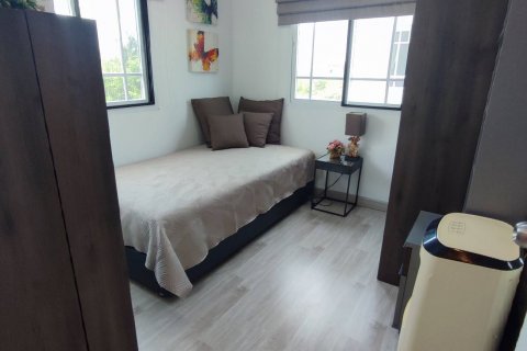 Casa de 3 dormitorios en Bang Lamung, Tailandia № 107942 - foto 20