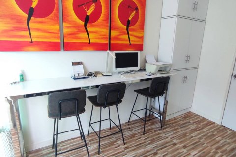 Casa de 3 dormitorios en Bang Lamung, Tailandia № 107942 - foto 14