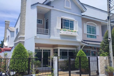 Casa de 3 dormitorios en Bang Lamung, Tailandia № 107942 - foto 3