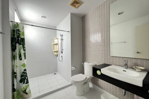 Condominio de 2 dormitorios en Hua Hin, Tailandia № 125145 - foto 12