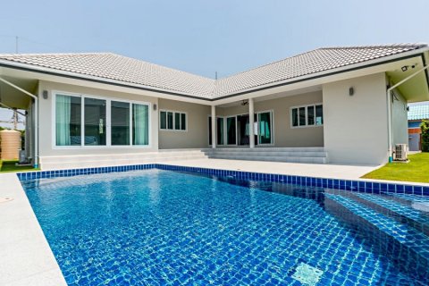 Casa de 3 dormitorios en Hua Hin, Tailandia № 125148 - foto 2