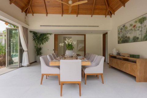 Chalet de 4 dormitorios en Phuket, Tailandia № 124863 - foto 10
