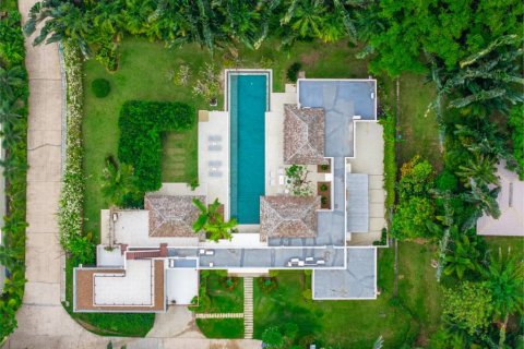 Chalet de 4 dormitorios en Phuket, Tailandia № 124863 - foto 4
