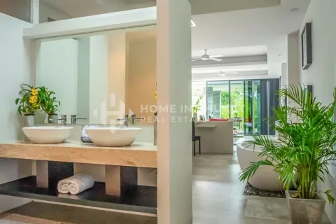 Casa de 3 dormitorios en Phuket, Tailandia № 131218 - foto 27