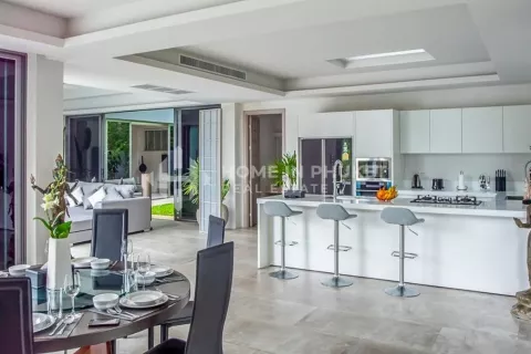 Casa de 3 dormitorios en Phuket, Tailandia № 131218 - foto 15