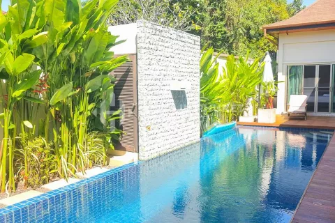 Casa de 4 dormitorios en Nai Harn Beach, Tailandia № 131221