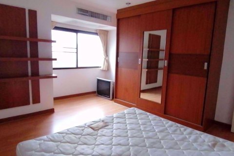 Condominio de 2 dormitorios en Watthana, Bangkok, Tailandia № 77082 - foto 7