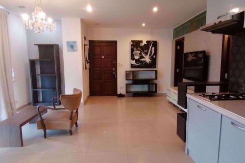 Condominio de 2 dormitorios en Watthana, Bangkok, Tailandia № 77081 - foto 4
