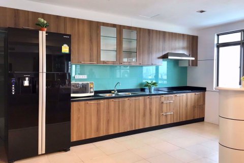 Condominio de 3 dormitorios en Watthana, Bangkok, Tailandia № 77076 - foto 11