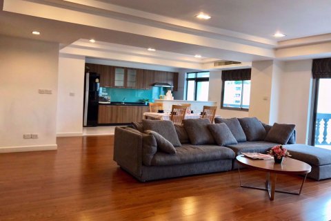 Condo à Watthana, Bangkok, Thaïlande, 3 chambres  № 77076