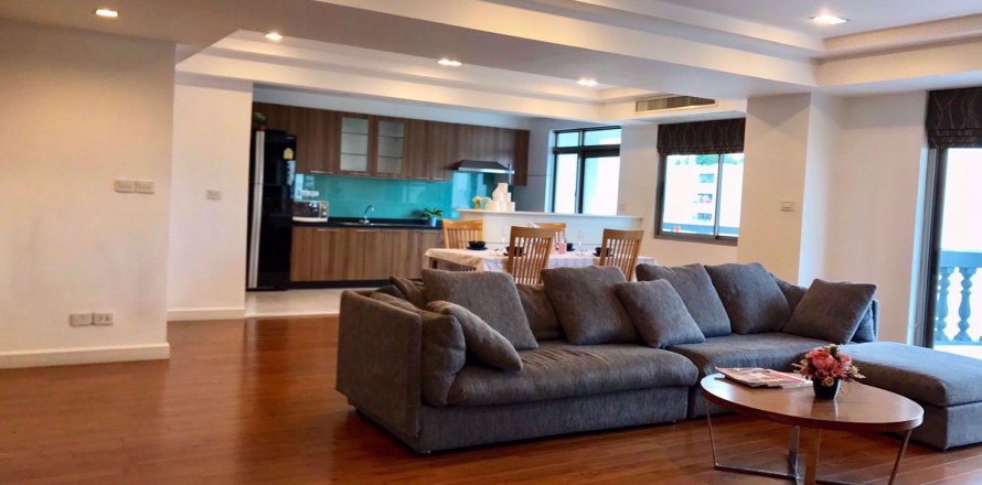 Condominio de 3 dormitorios en Watthana, Bangkok, Tailandia № 77076