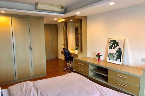 Condominio de 3 dormitorios en Watthana, Bangkok, Tailandia № 77076 - foto 12