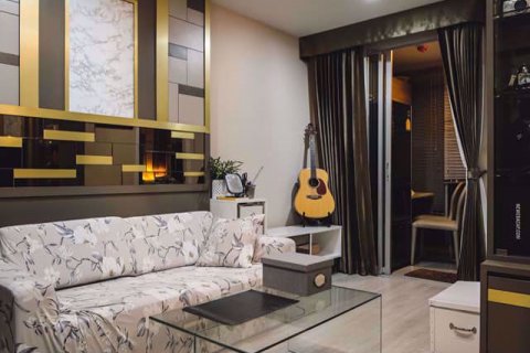 Condo in Khlong Toei, Bangkok, Thailand, 1 bedroom  № 77080 - photo 3
