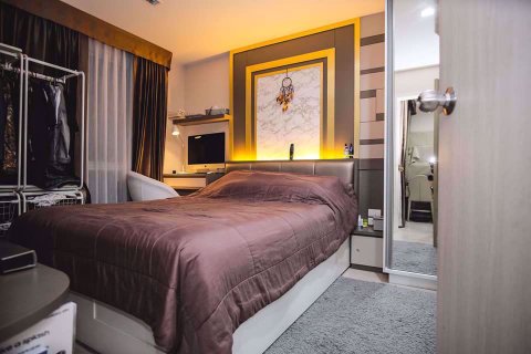 Condo in Khlong Toei, Bangkok, Thailand, 1 bedroom  № 77080 - photo 7