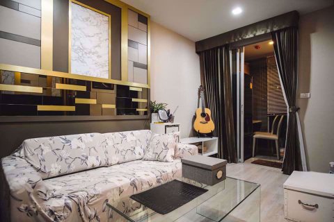 Condo in Khlong Toei, Bangkok, Thailand, 1 bedroom  № 77080 - photo 2
