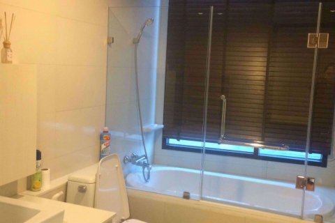 Condominio de 1 dormitorio en Watthana, Bangkok, Tailandia № 77077 - foto 8