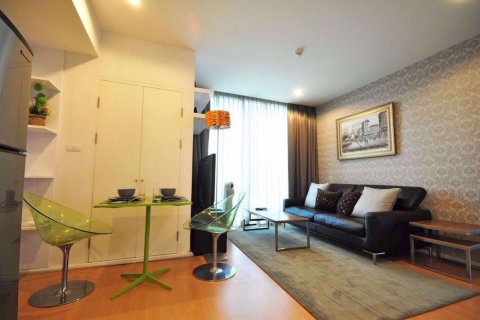 Condominio de 1 dormitorio en Watthana, Bangkok, Tailandia № 77078 - foto 2
