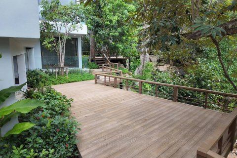 Casa de 5 dormitorios en Ko Samui, Tailandia № 144375 - foto 16