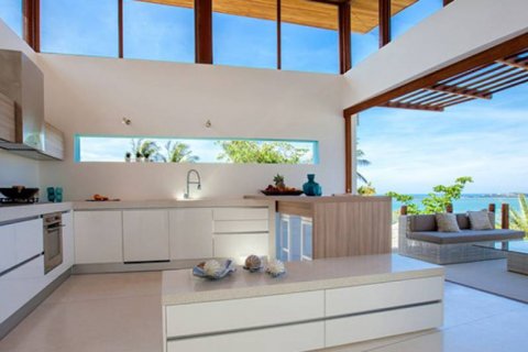 Chalet de 4 dormitorios en Surat Thani, Tailandia № 125952 - foto 7