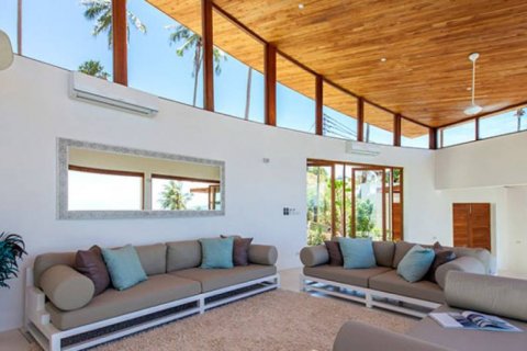Chalet de 4 dormitorios en Surat Thani, Tailandia № 125952 - foto 8