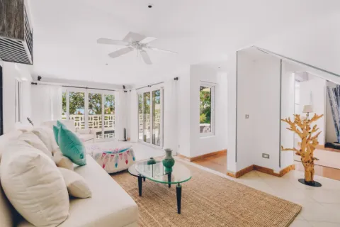 Villa in Ko Samui, Thailand 3 bedrooms № 107573 - photo 4