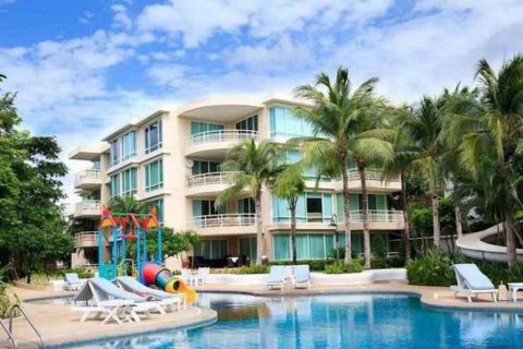 Condominio de 3 dormitorios en Hua Hin, Tailandia № 124527
