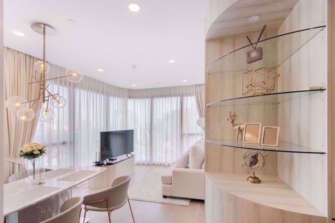 Condominio de 2 dormitorios en Bang Rak, Bangkok, Tailandia № 76916 - foto 2