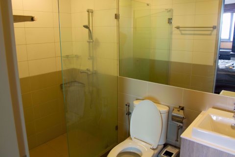 Condominio de 1 dormitorio en Bang Rak, Bangkok, Tailandia № 76918 - foto 7