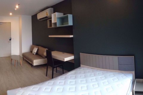 Condominio de 1 dormitorio en Bang Rak, Bangkok, Tailandia № 76920 - foto 4