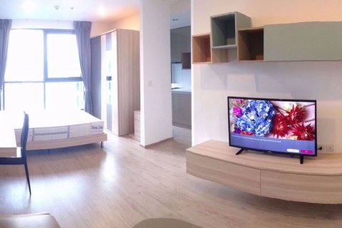 Condominio de 1 dormitorio en Bang Rak, Bangkok, Tailandia № 76920 - foto 2