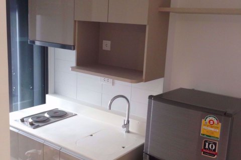 Condominio de 1 dormitorio en Bang Rak, Bangkok, Tailandia № 76920 - foto 3