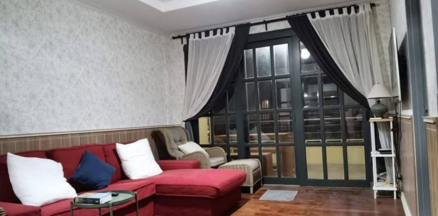 Condominio de 2 dormitorios en Khlong San, Bangkok, Tailandia № 132777