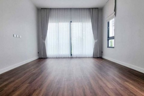 Chalet de 3 dormitorios en Sattahip, Tailandia № 132775 - foto 5