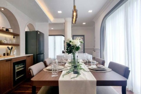 Chalet de 3 dormitorios en Sattahip, Tailandia № 132774 - foto 3