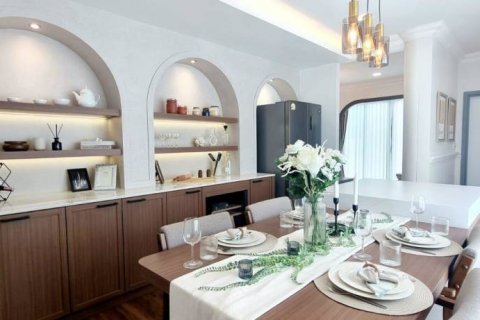 Chalet de 3 dormitorios en Sattahip, Tailandia № 132774 - foto 2