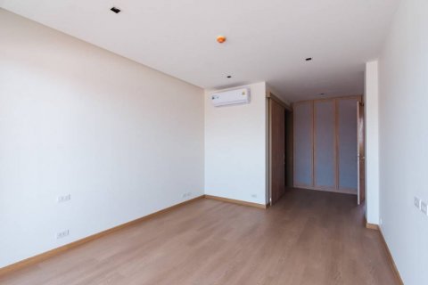 Apartamento de 2 dormitorios en Cha-am, Tailandia № 124695 - foto 4