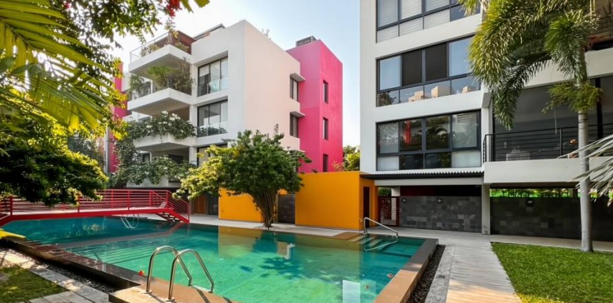 Condominio de 3 dormitorios en Hua Hin, Tailandia № 132699