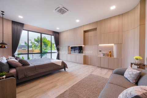 Casa de 6 dormitorios en Pattaya, Tailandia № 78857 - foto 15