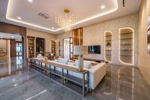 Casa de 6 dormitorios en Pattaya, Tailandia № 78857 - foto 6