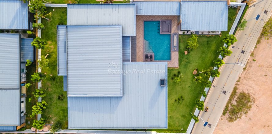 Casa de 6 dormitorios en Pattaya, Tailandia № 78857