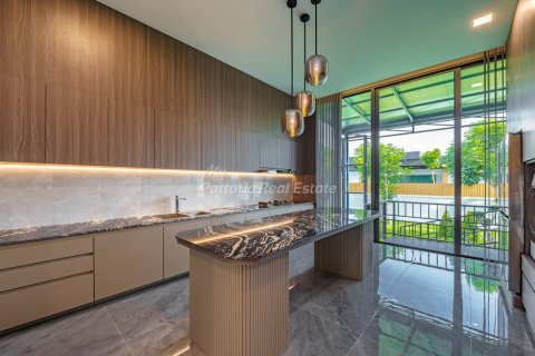 Casa de 6 dormitorios en Pattaya, Tailandia № 78857 - foto 7