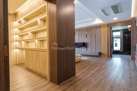 Casa de 6 dormitorios en Pattaya, Tailandia № 78856 - foto 17
