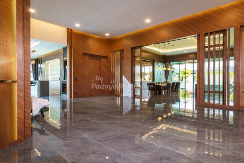 Casa de 6 dormitorios en Pattaya, Tailandia № 78856 - foto 8