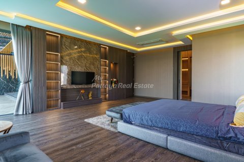 Casa de 6 dormitorios en Pattaya, Tailandia № 78856 - foto 9