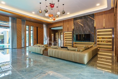 Casa de 6 dormitorios en Pattaya, Tailandia № 78856 - foto 7