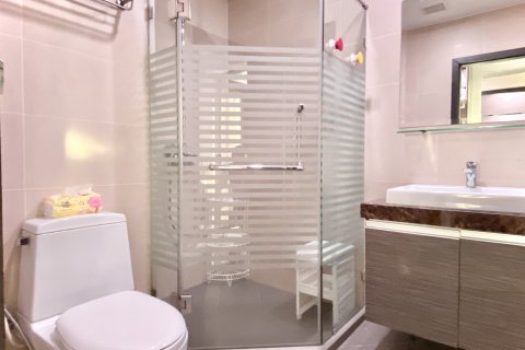 Apartamento de 384 dormitorios en Pattaya, Tailandia № 130393 - foto 11